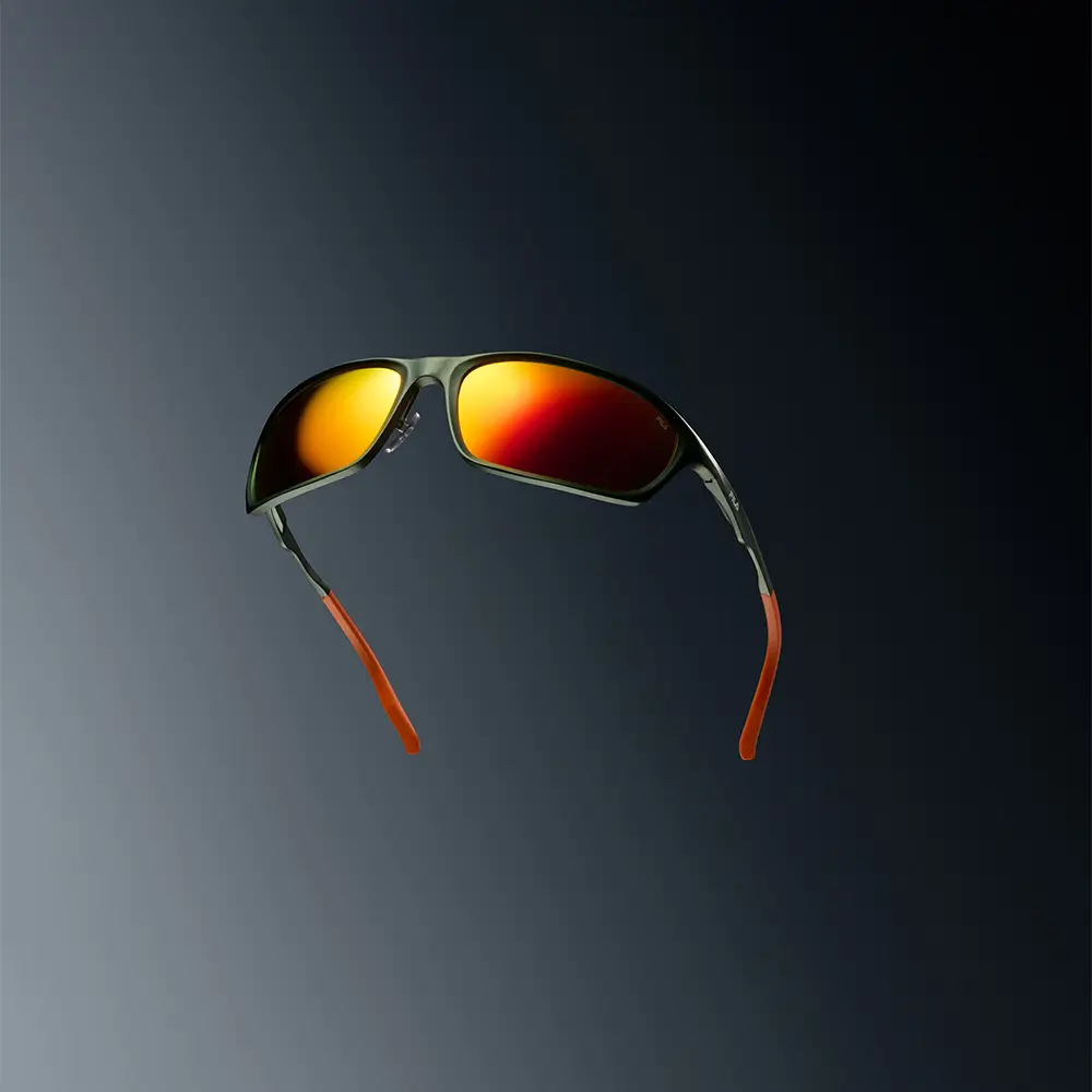 model of glasses worn Performance Slim Verdi Total 1000X1000